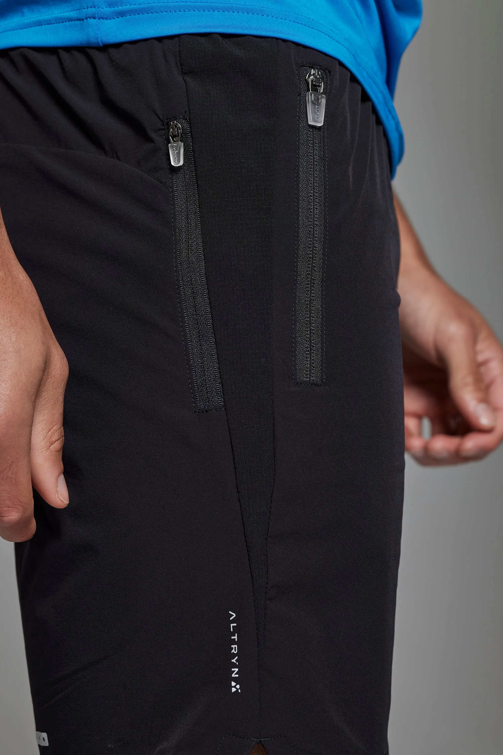 Ascend Tech Shorts - Black