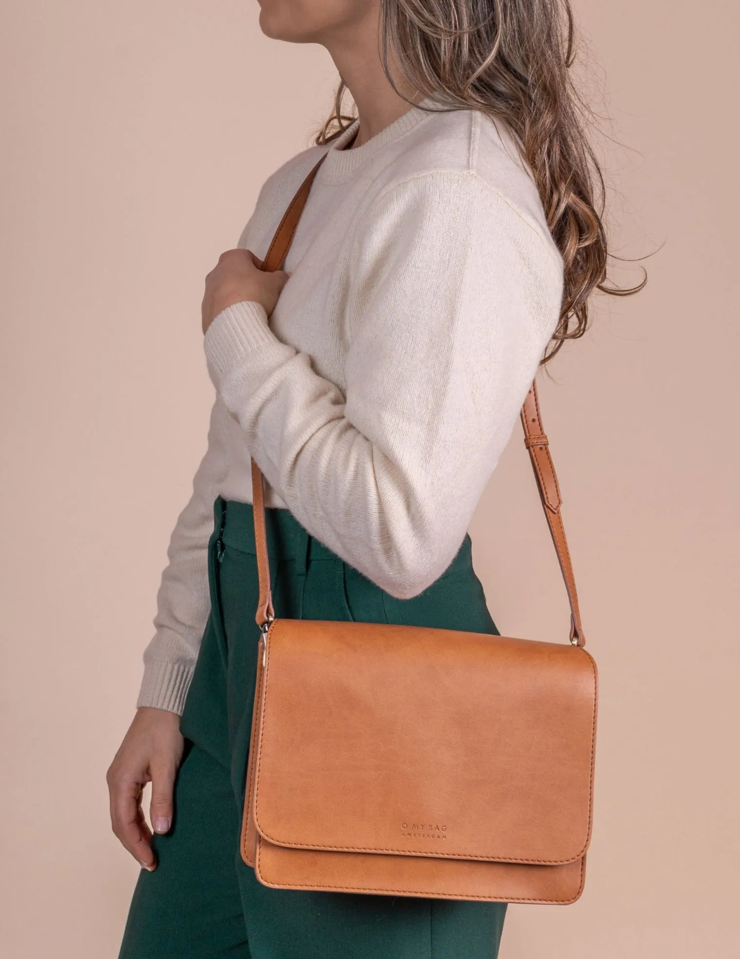 Audrey Cognac Apple Leather