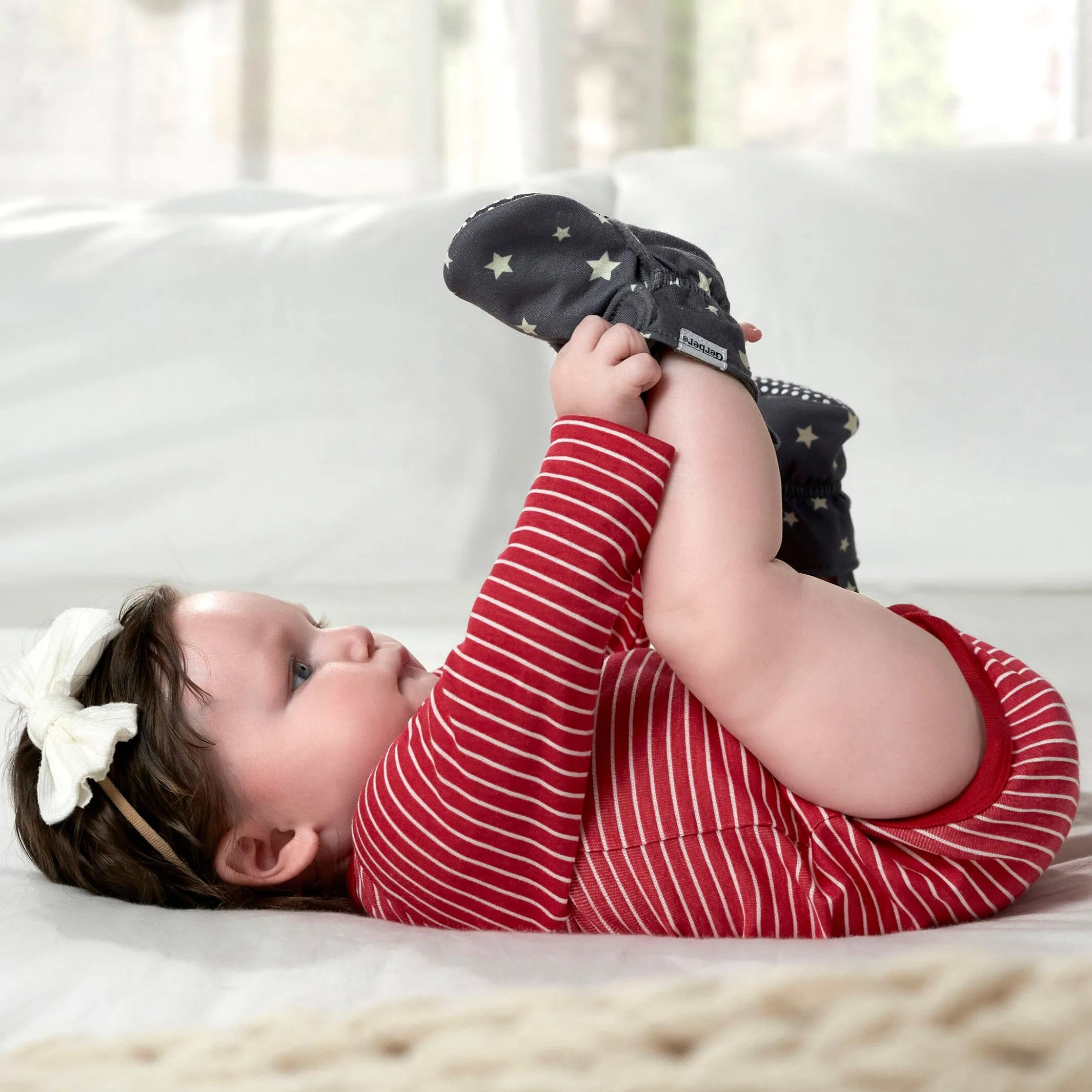 Baby Neutral Gray Stars Soft Booties