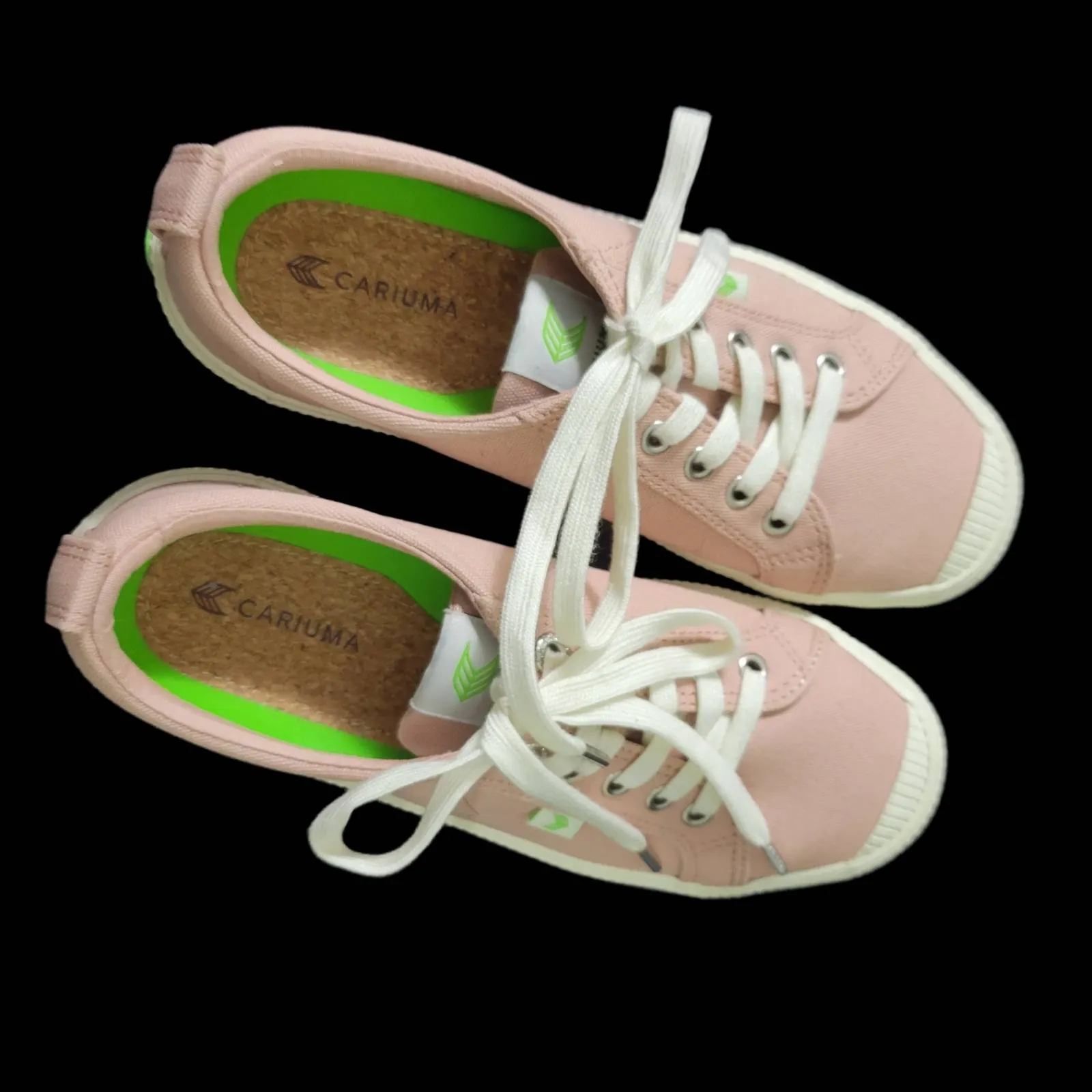 Cariuma Canvas Sneakers OCA Low Top Rose Pink Cap Toe Unisex 8.5 Women 7 Men