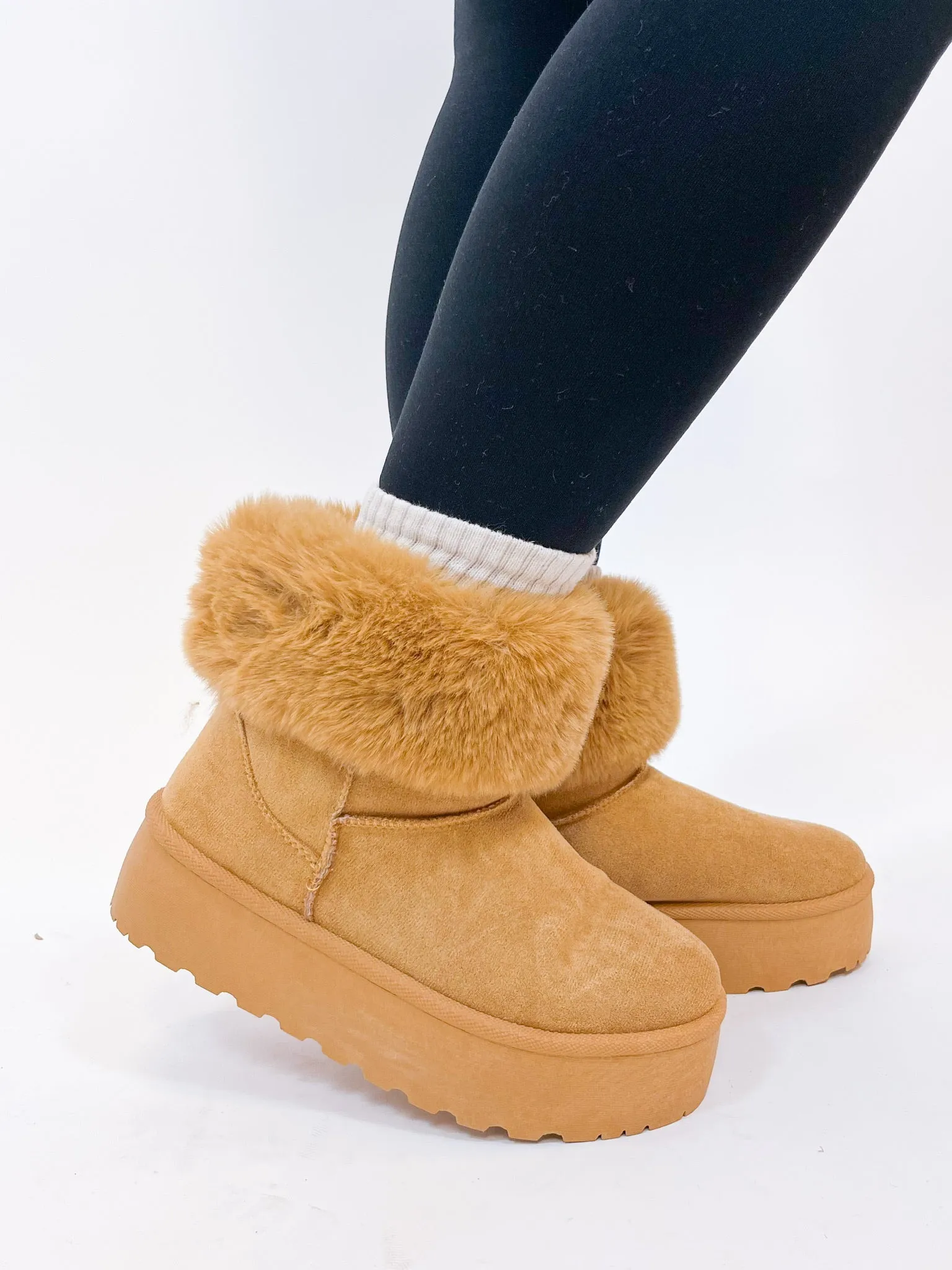 Classic Fur Boots - Camel