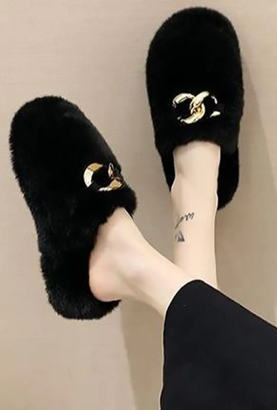 CONNIE - FUR WEDGE SLIPPER