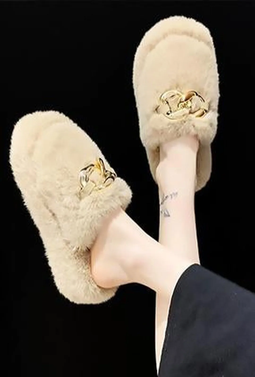 CONNIE - FUR WEDGE SLIPPER