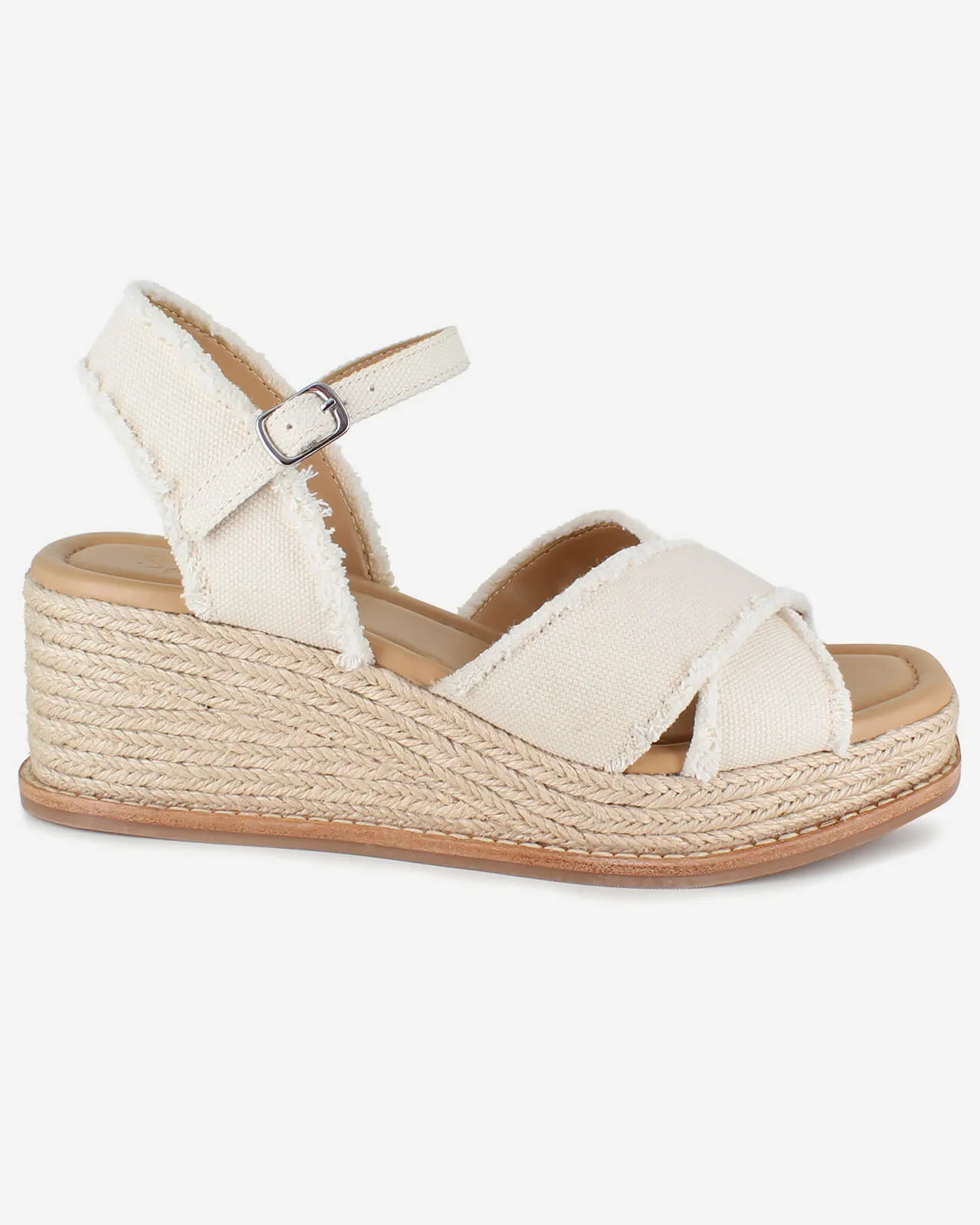 Danny Wedge in Linen