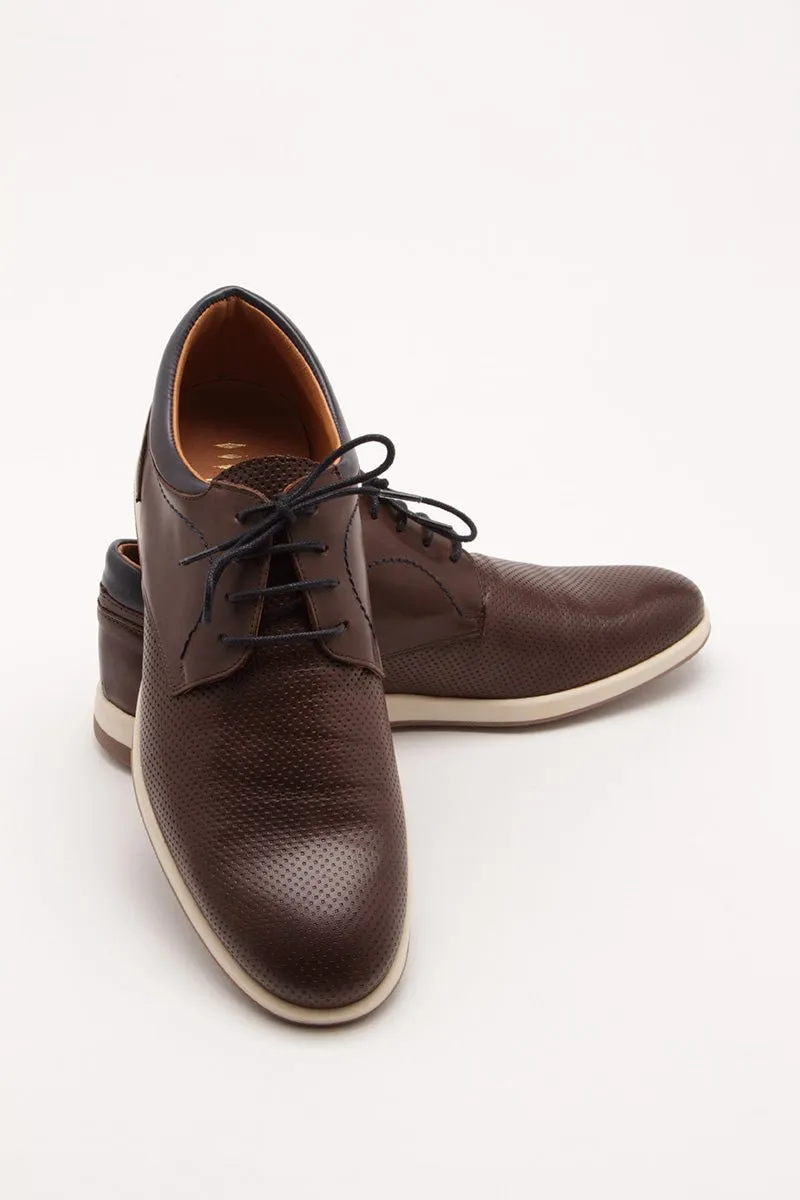 Derby Shoes with Contrast Details