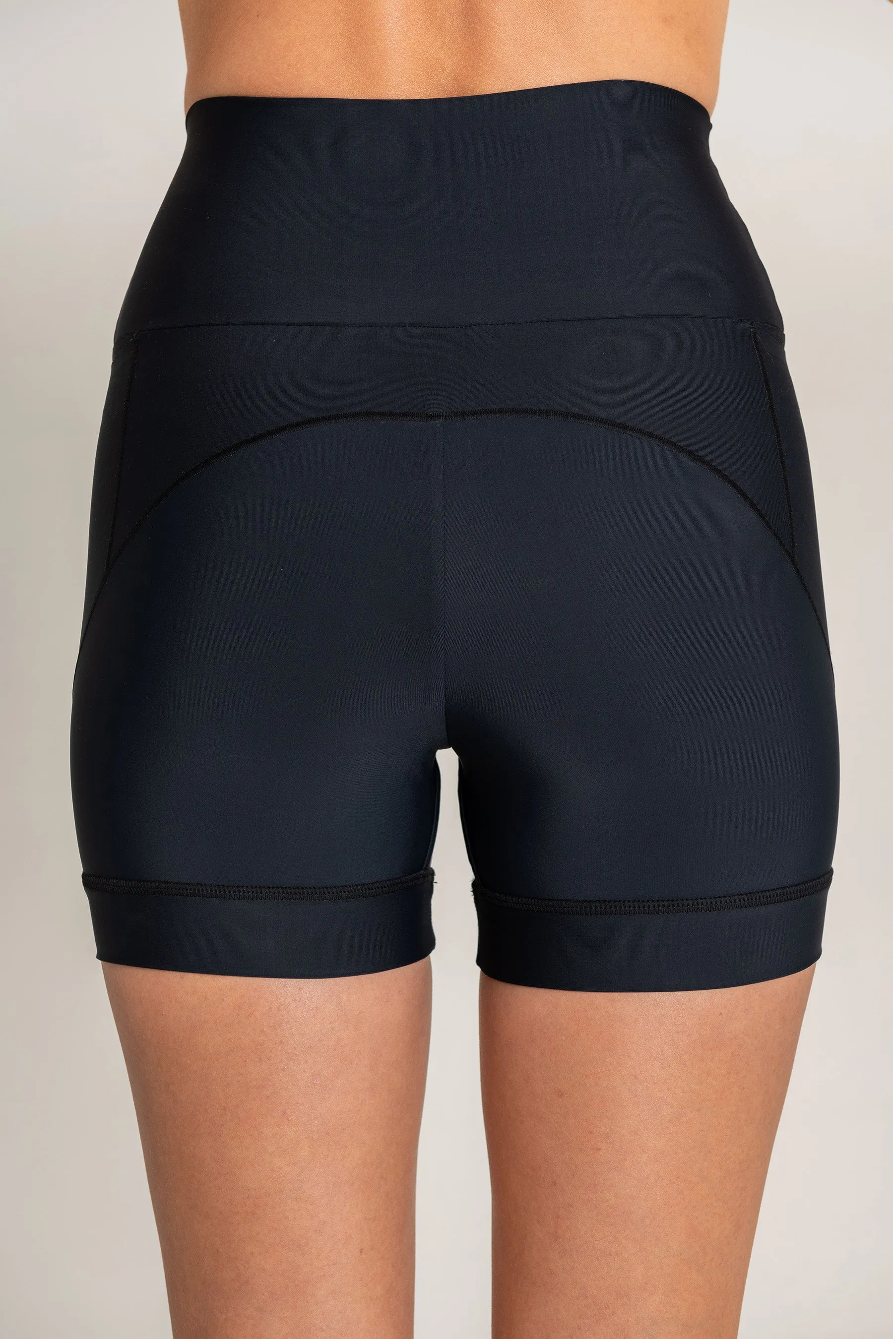 Essential Power Intense Slim Fit Shorties