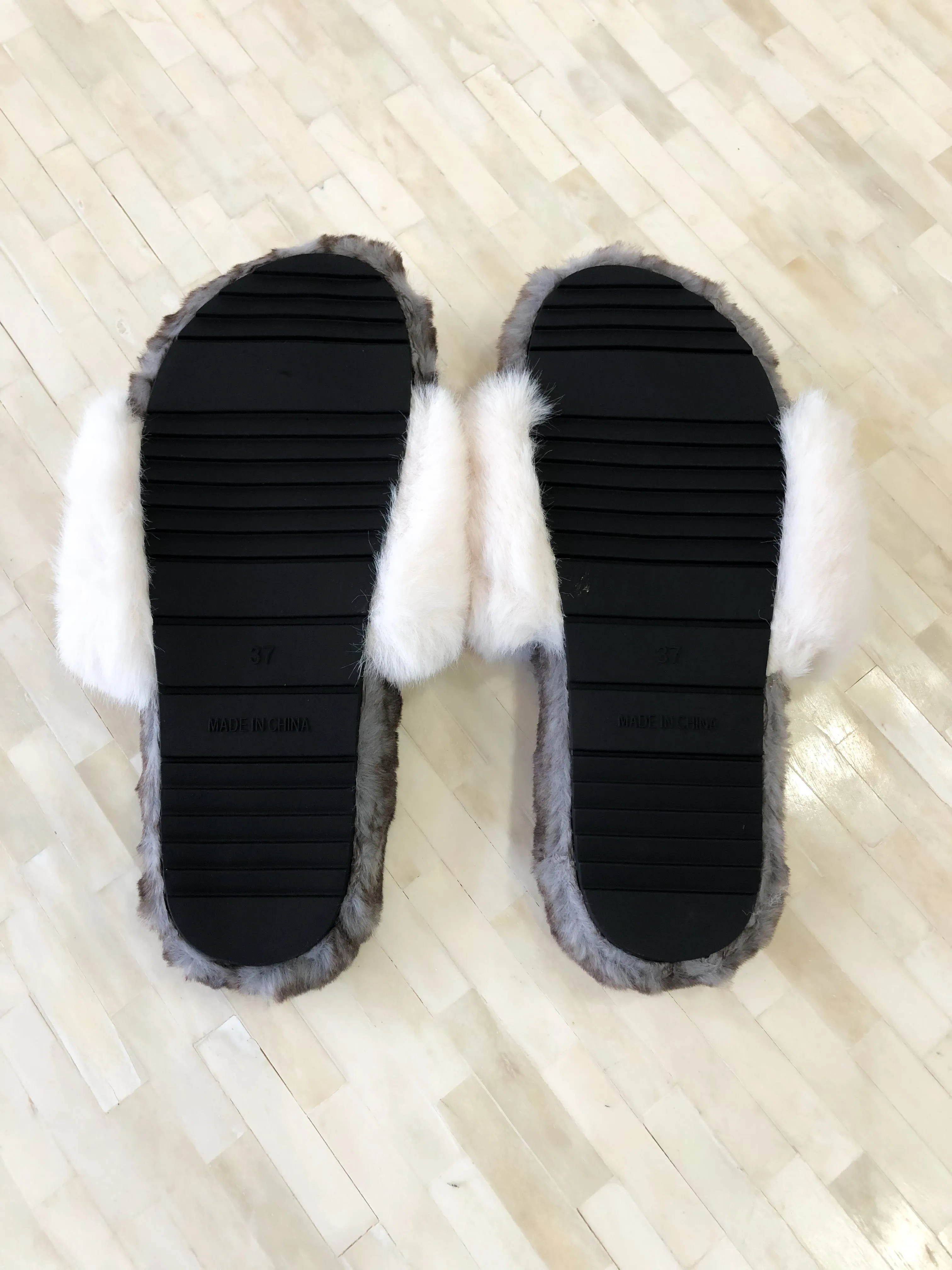 Feeling Cozy White Slippers