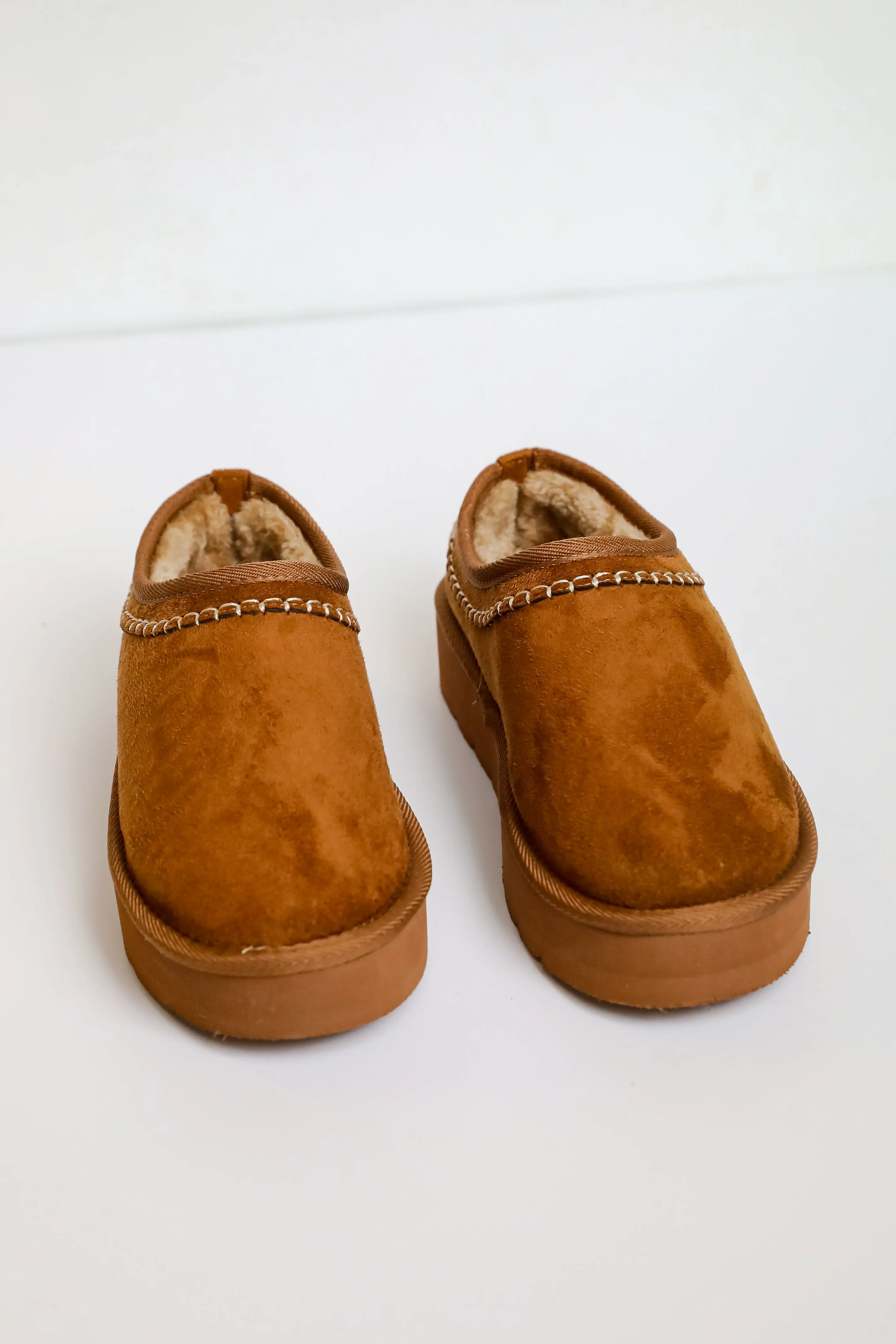 FINAL SALE - Staying In Platform Slippers - DOORBUSTER