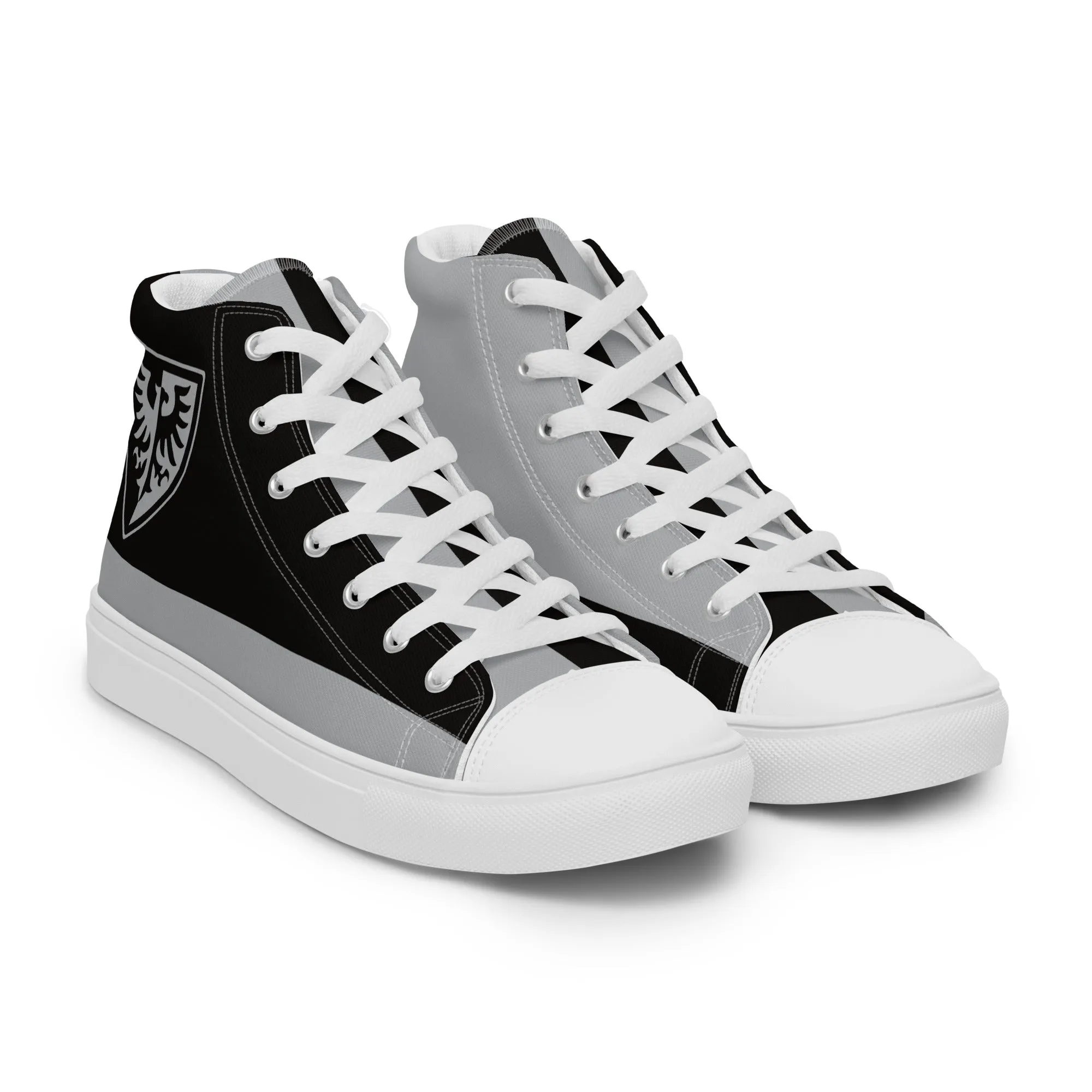 Men’s high top canvas shoes