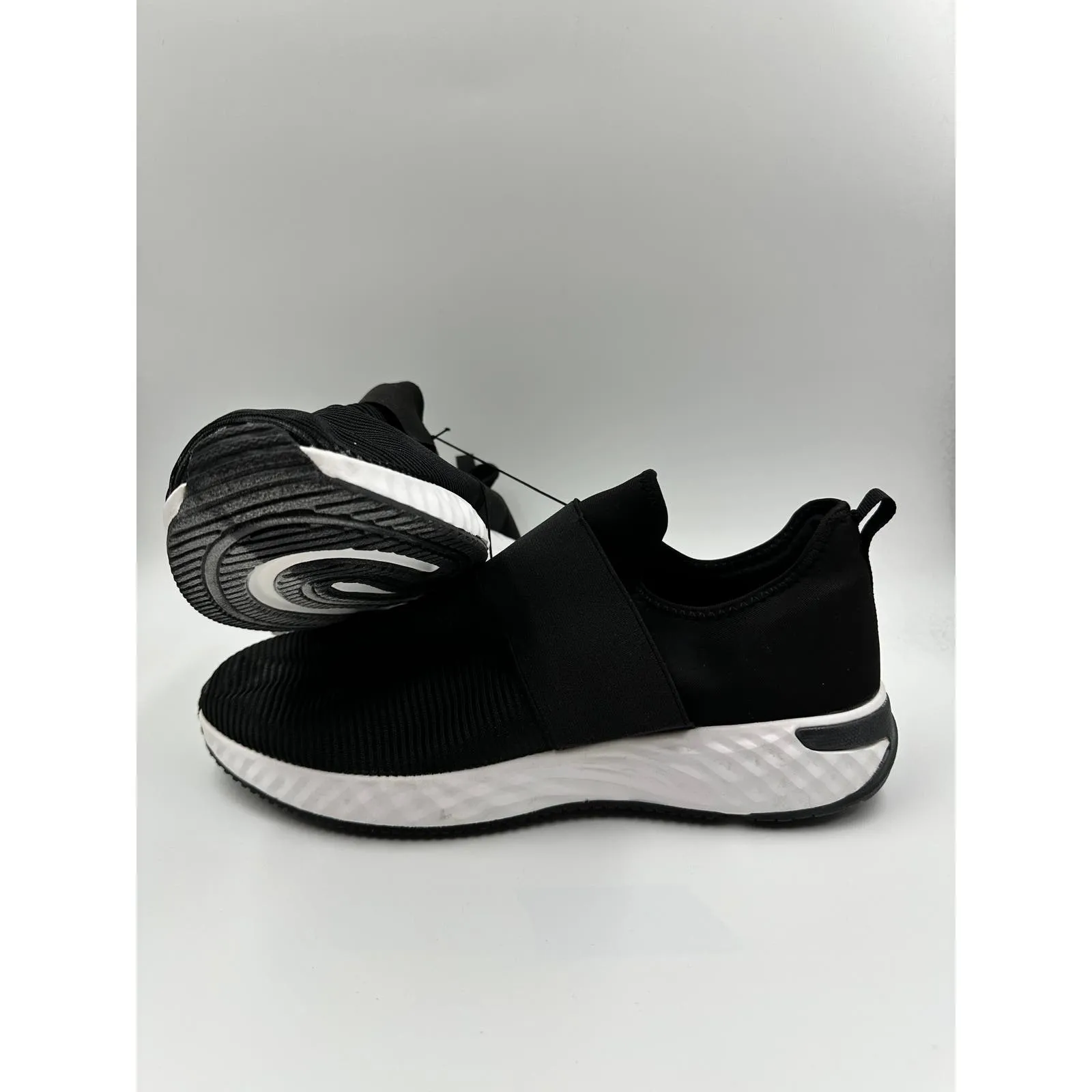 Mens's Size 13, Black and White Knit Top Sneakers with Quick Slip-on Design