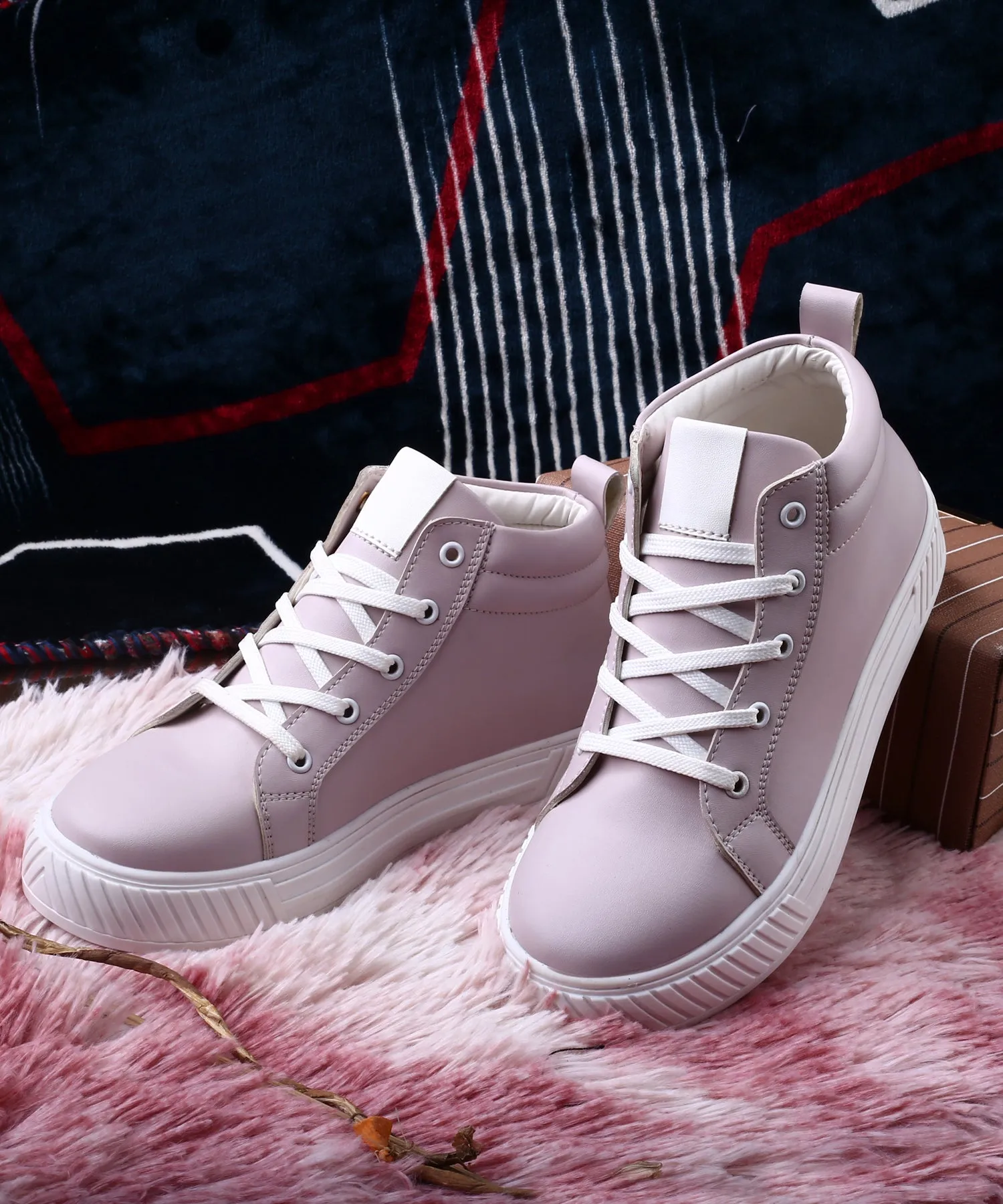 New Stylish Women's Casual Sneaker Lace-up Shoes