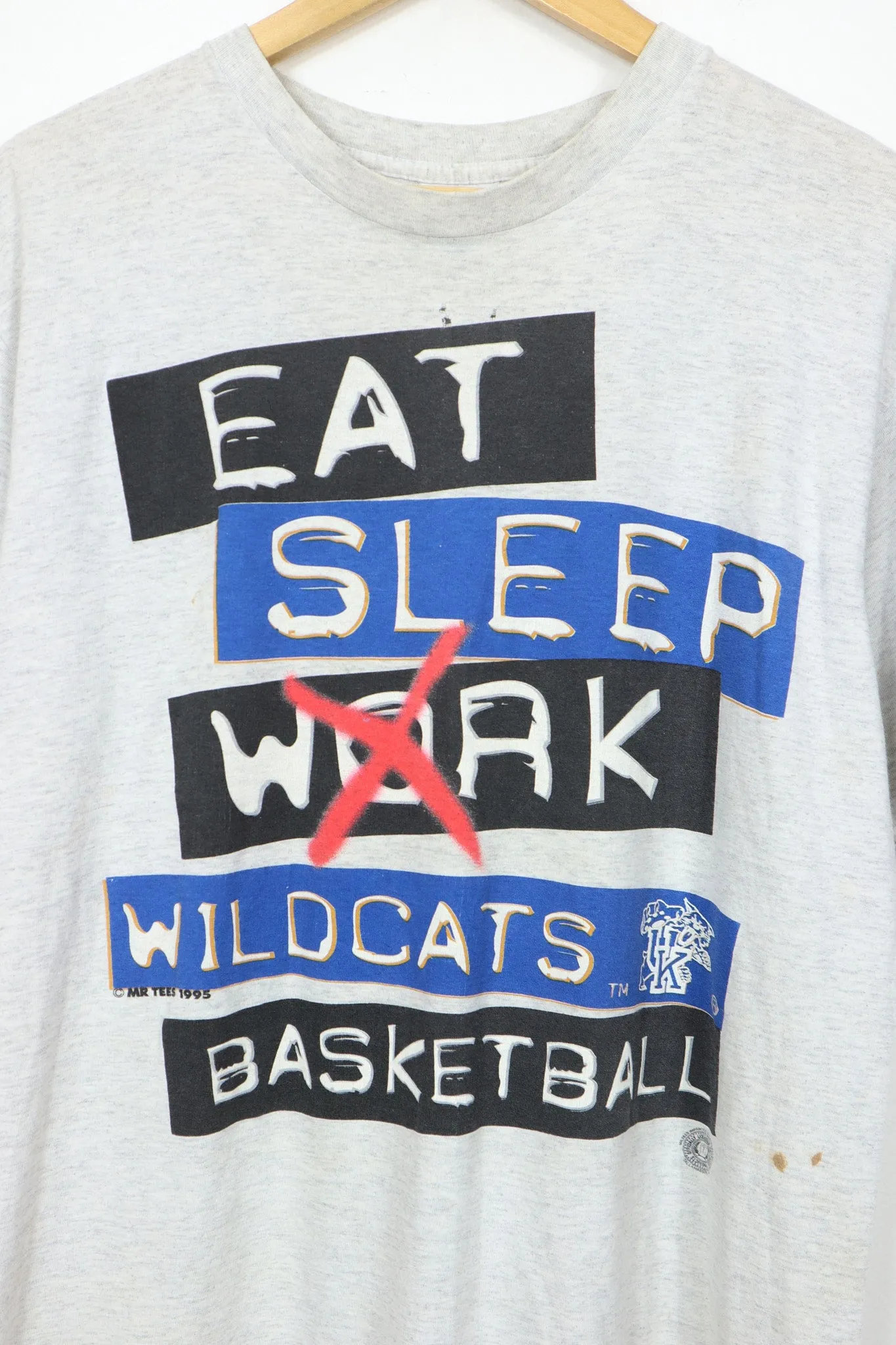 Vintage Kentucky Wildcats Basketball Tee