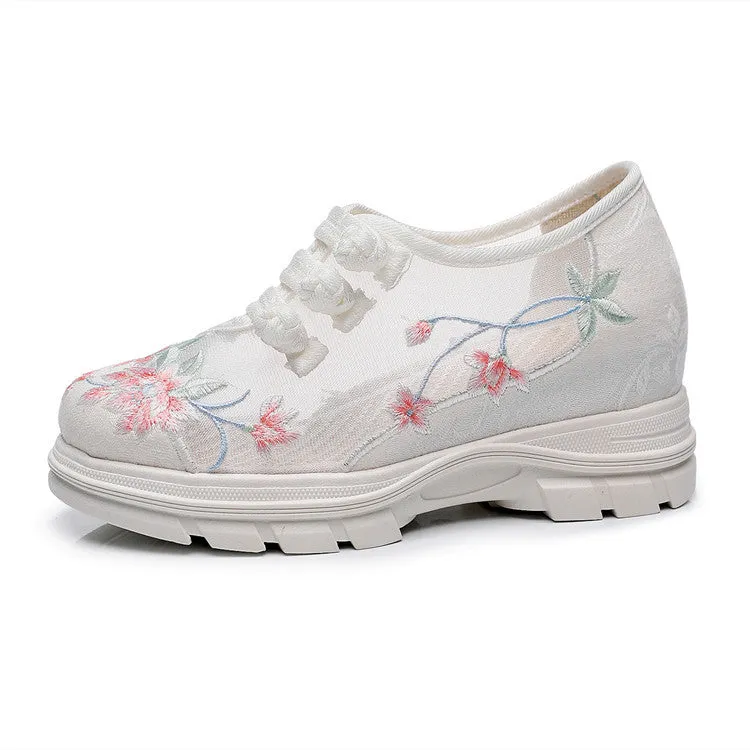 Women's Style Embroidered Ancient Height Increasing Canvas Shoes